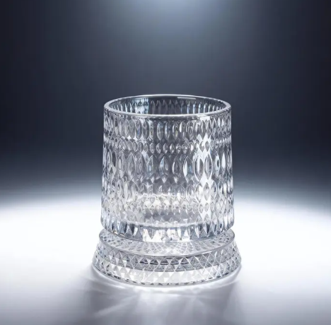 Luxury 360° Spinning Crystal Glass – Star-Cut Stress Relief Whiskey & Wine Glass, Elegant European Barware Gift，Rotating Glass Cup Spinning Glass Cup